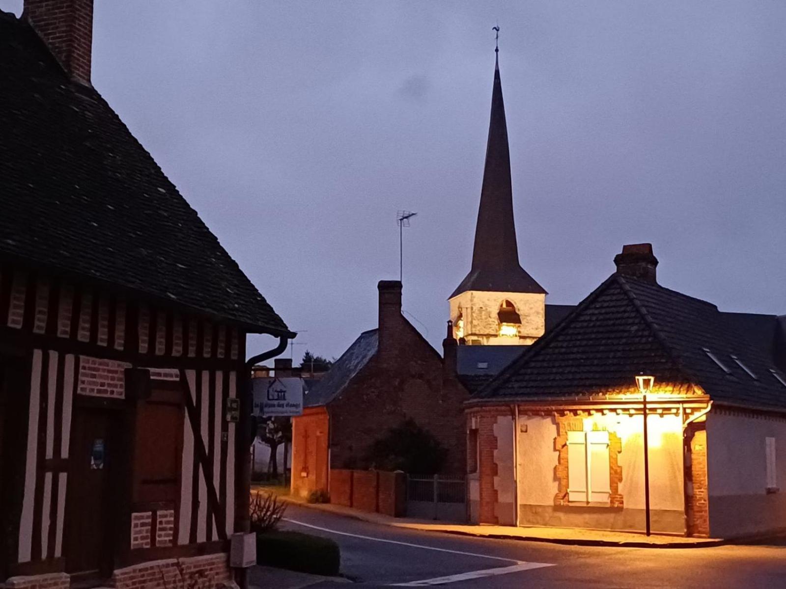 Le Camelia Villa Saint-Viâtre Eksteriør bilde